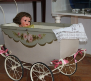 wózek dla lalek stara lalka